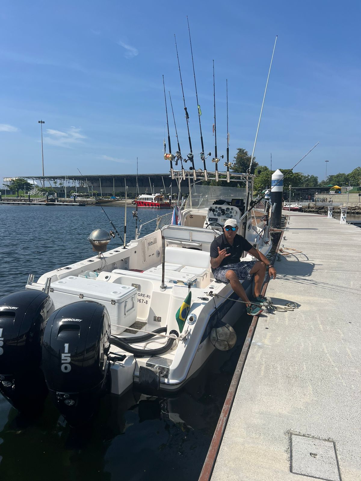Embarcação - Vista Lateral